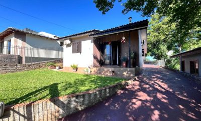 Casa com quiosque e piscina na Zona Sul