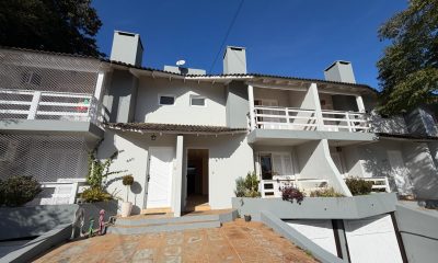 Casa geminada Bairro Medianeira